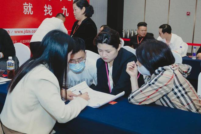 、承诺零增项不愧是19楼开年大展卷疯了！九游会·j9网站管理费全免、送家具家电(图13)