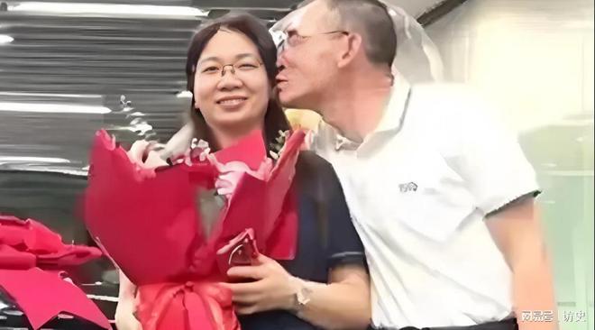 妹不再沉默为谢妈发声说出实情网友坐不住了j9九游会真人第一品牌回应了！谢浩男妹(图6)