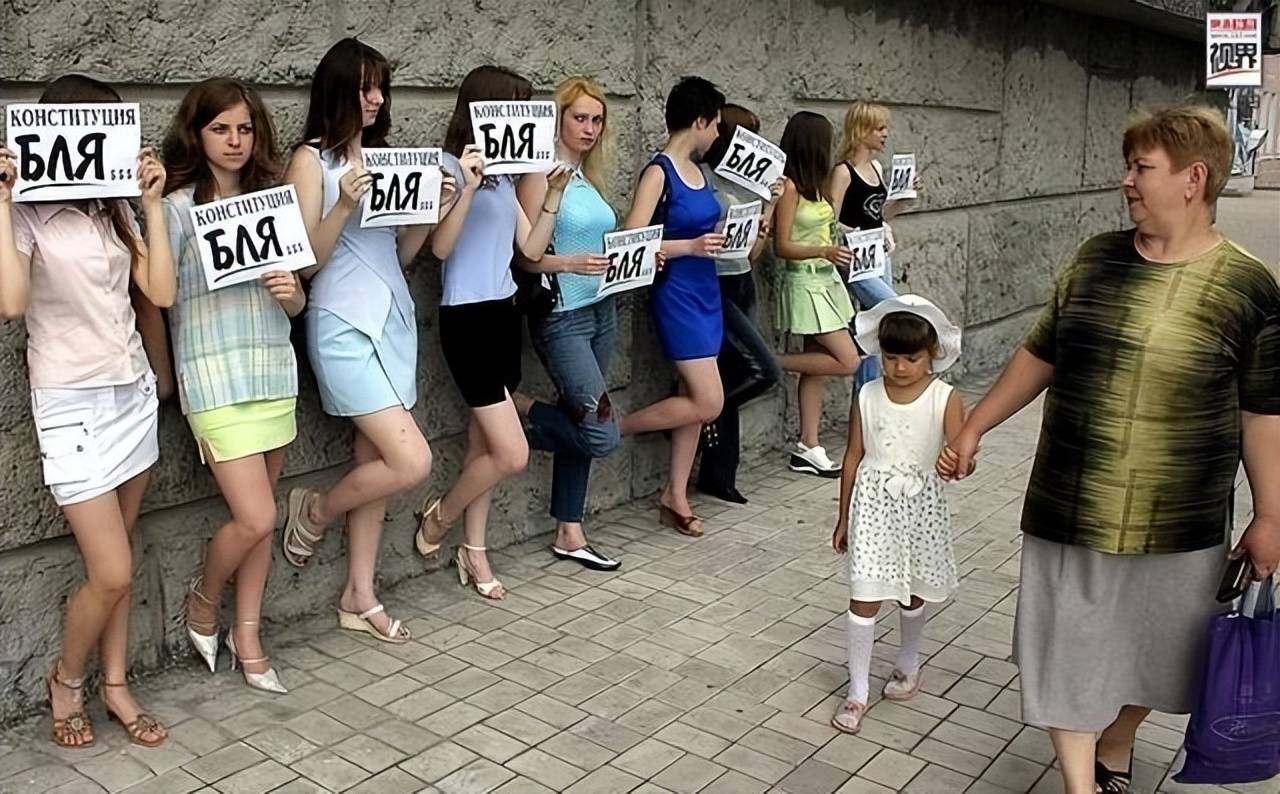 的国家：男女不注重隐私易合法政府给补贴j9九游会(中国)网站全球最“开放”(图4)