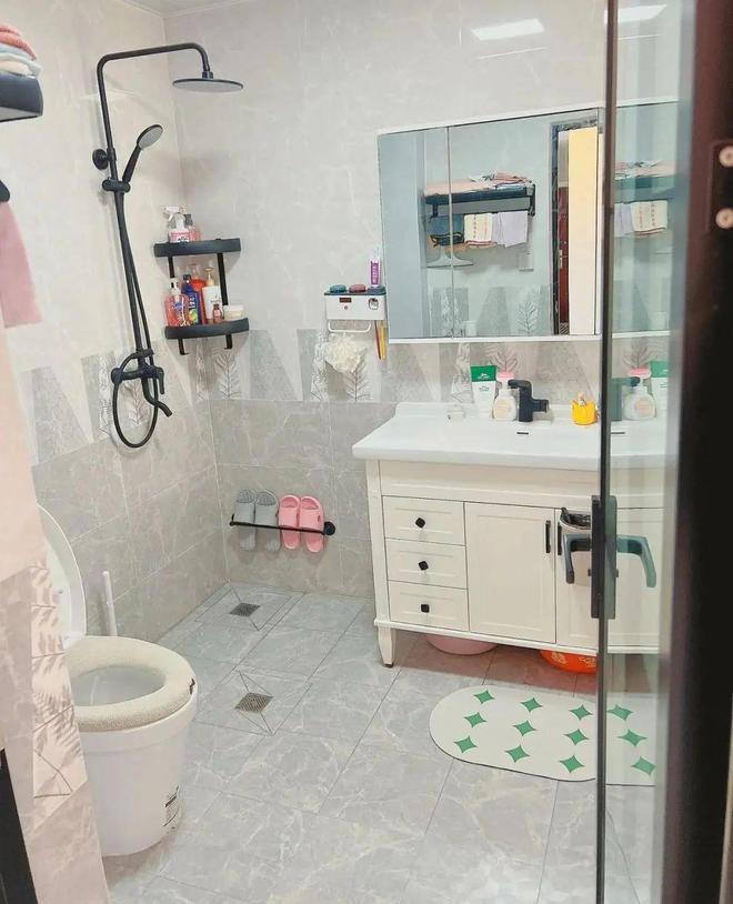 删繁就简才舒适每处细节都藏着生活暖意j9九游会入口首页113㎡独居美宅：(图2)