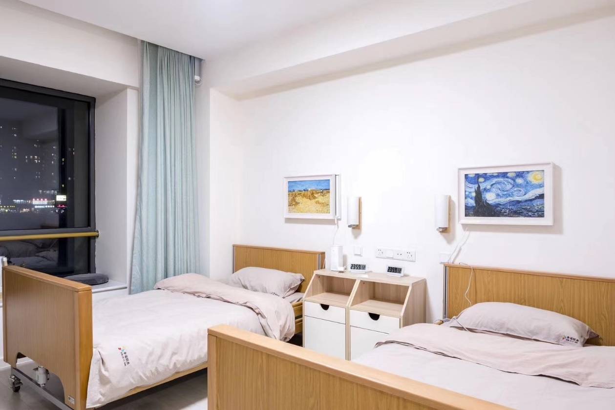 方舟对比普乐时光应急保障与生活照料对比2026最新j9九游会入口首页为高龄独居找陪伴照护养老院燕郊(图2) 方舟对比普乐时光应急保障与生活照料对比2026最新j9九游会入口首页为高龄独居找陪伴照护养老院燕郊(图2)